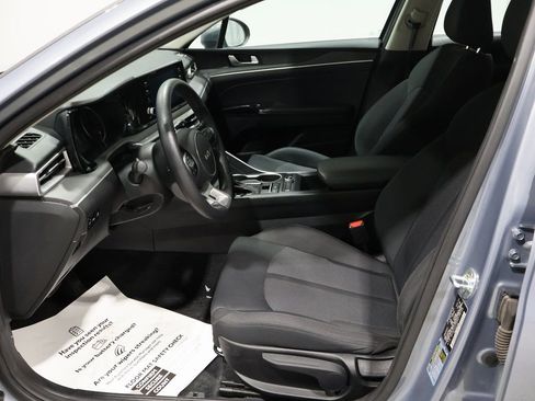 Used 2022 Kia K5 LXS image 11
