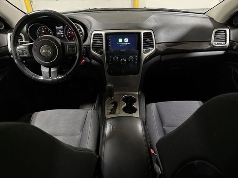 Used 2012 Jeep Grand Cherokee Laredo w/ Laredo E Group AWD/4WD image 10