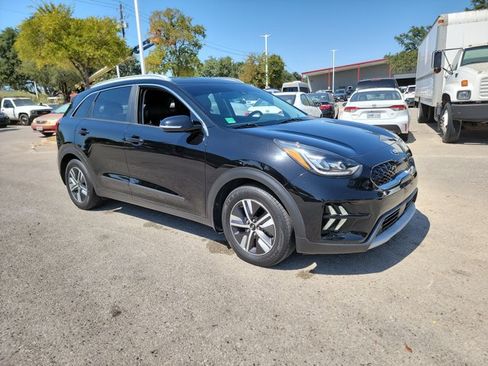 Used 2020 Kia Niro EX Premium FWD image 3