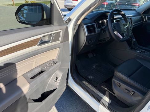 Used 2021 Volkswagen Atlas SE AWD/4WD image 21