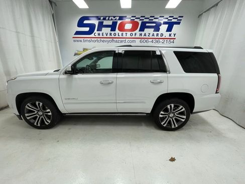 Used 2018 GMC Yukon Denali w/ Denali Ultimate Package AWD/4WD image 9