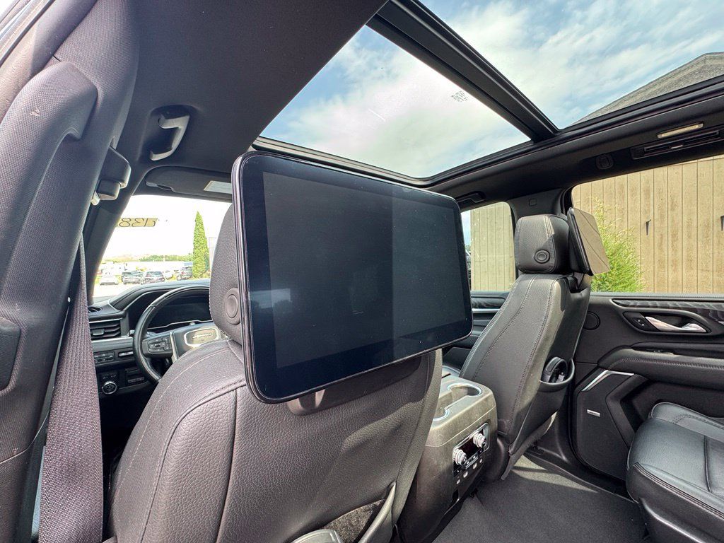 Used 2023 GMC Yukon Denali w/ Denali Reserve Package AWD/4WD image 34