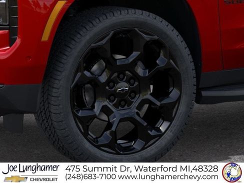 New 2026 Chevrolet Suburban RST AWD/4WD image 9
