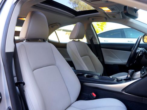 Used 2015 Lexus IS 250 250 RWD image 33