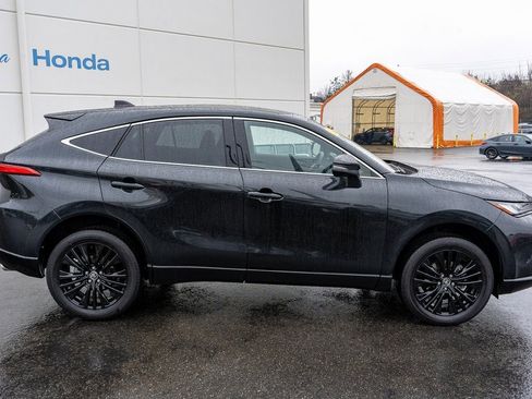 Used 2024 Toyota Venza Nightshade image 16