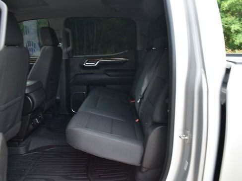 Used 2022 GMC Sierra 1500 SLE AWD/4WD image 11