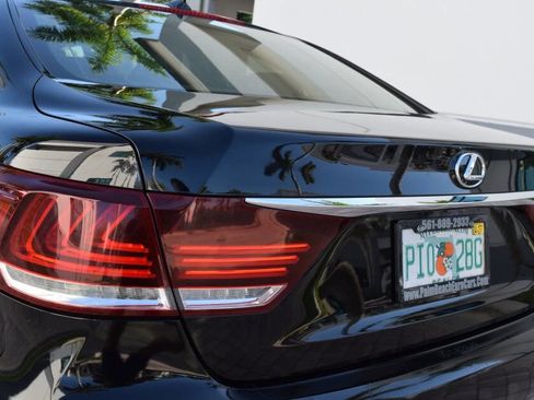 Used 2013 Lexus LS 460 AWD w/ Comfort Pkg image 24