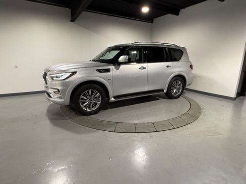 Used 2020 INFINITI QX80 Luxe w/ Proassist Package image 4