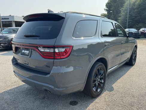 Used 2025 Dodge Durango R/T w/ Blacktop Package AWD/4WD image 5