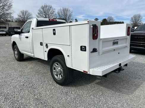 New 2024 RAM 3500 Tradesman w/ Chrome Appearance Group image 3