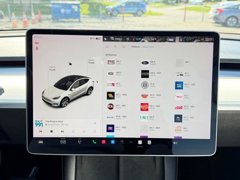 Used 2021 Tesla Model Y Long Range image 60