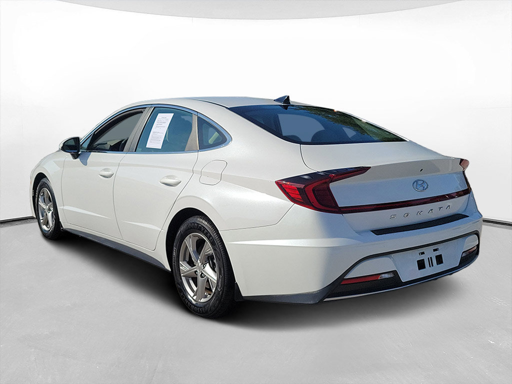 Used 2021 Hyundai Sonata SE w/ Preferred Accessory Package FWD image 5