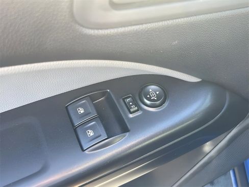 Used 2018 Chevrolet Colorado W/T w/ WT Convenience Package image 9