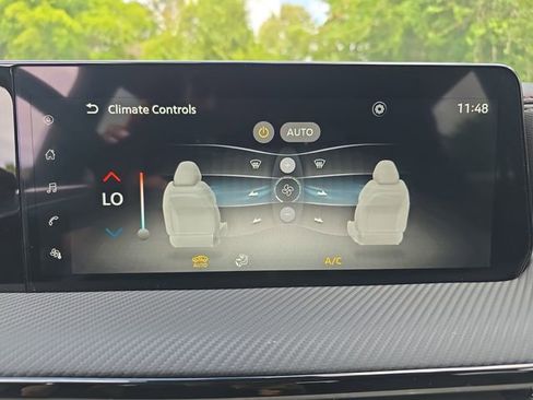 Used 2025 Nissan Kicks SR FWD image 30