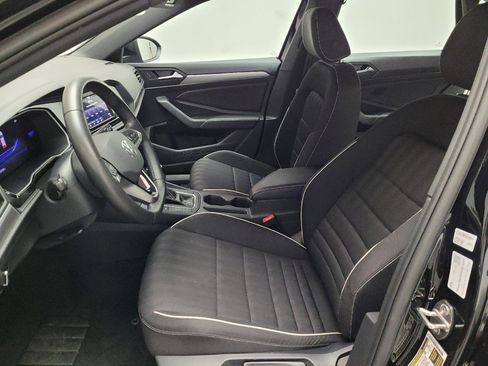 Used 2024 Volkswagen Jetta Sport image 17