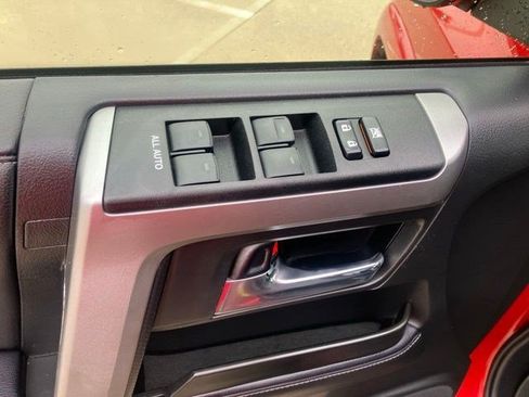 Used 2022 Toyota 4Runner SR5 Premium AWD/4WD image 12