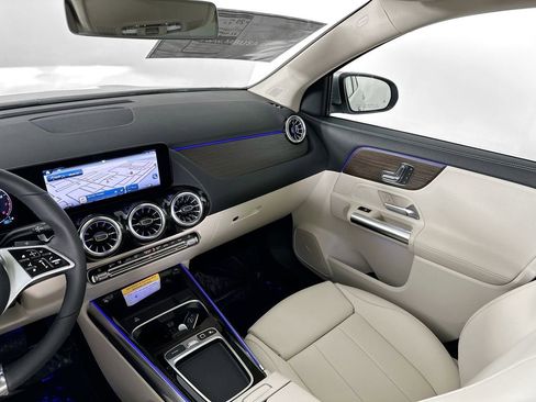 Certified 2026 Mercedes-Benz GLA 250 image 23