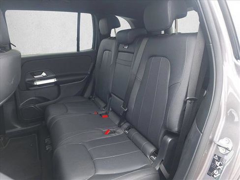 Used 2022 Mercedes-Benz GLB 250 image 14