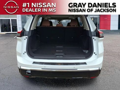 New 2026 Nissan Rogue Platinum AWD/4WD image 8