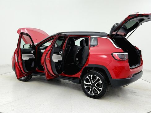 Used 2023 Jeep Compass Limited image 31