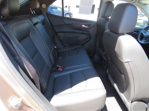 Used 2019 Chevrolet Equinox Premier AWD/4WD image 13