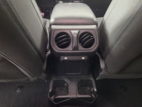 Used 2021 Jeep Wrangler Unlimited Sport AWD/4WD image 24