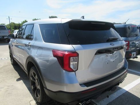 Used 2022 Ford Explorer ST w/ Equipment Group 401A AWD/4WD image 4