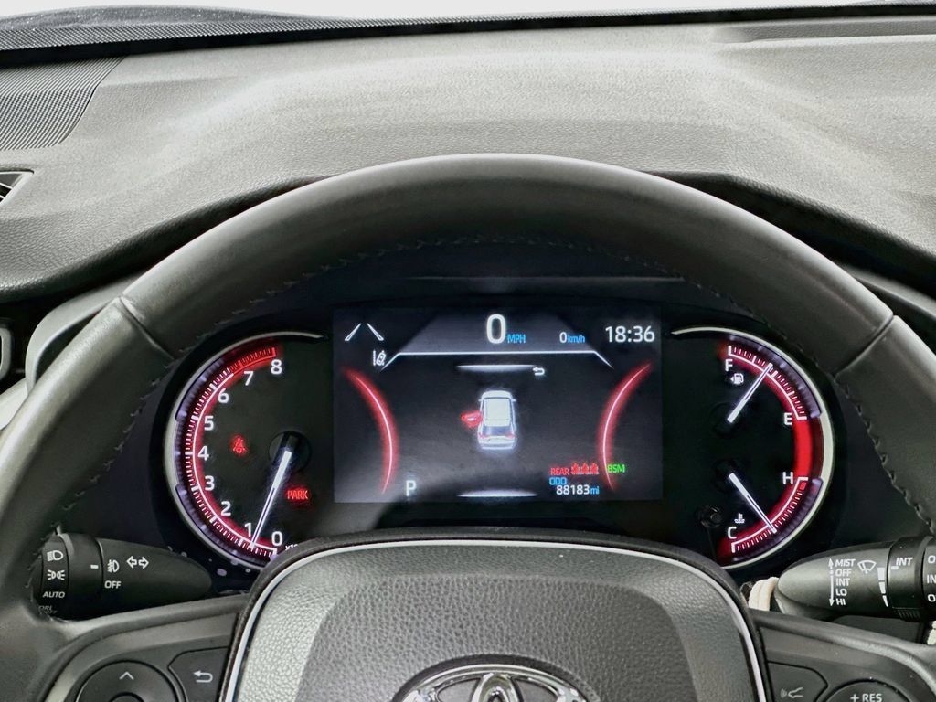 Used 2023 Toyota RAV4 XLE Premium FWD image 11