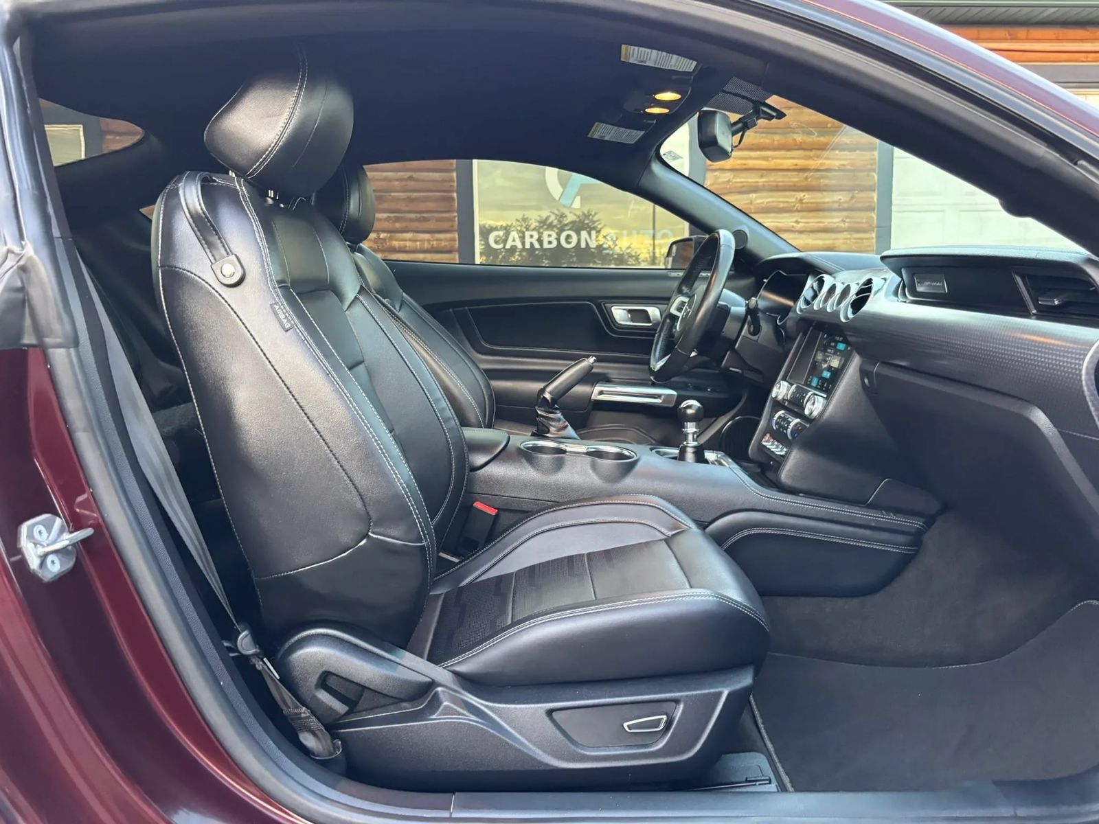Used 2018 Ford Mustang GT Premium w/ GT Performance Package RWD image 17