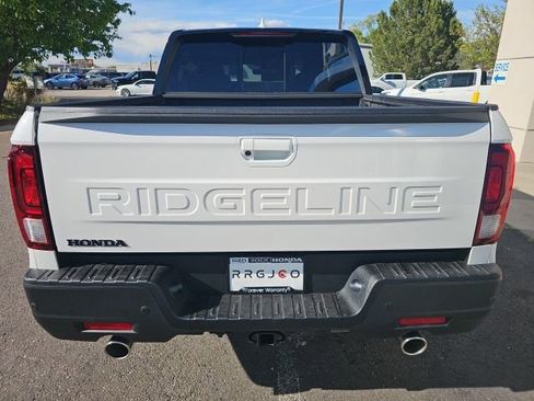 New 2026 Honda Ridgeline Black Edition image 6