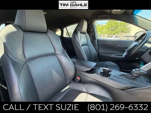 Used 2023 Toyota Venza XLE AWD/4WD image 19