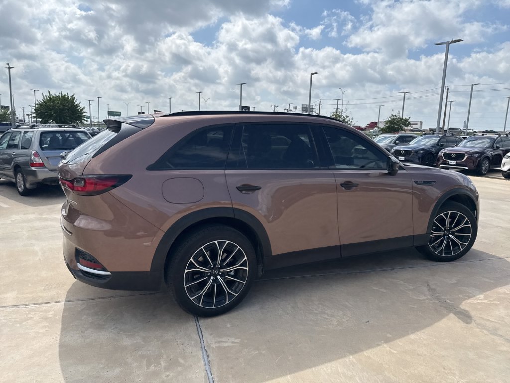 Used 2025 MAZDA CX-70 Plug-In Hybrid w/ Premium Plus AWD/4WD image 10