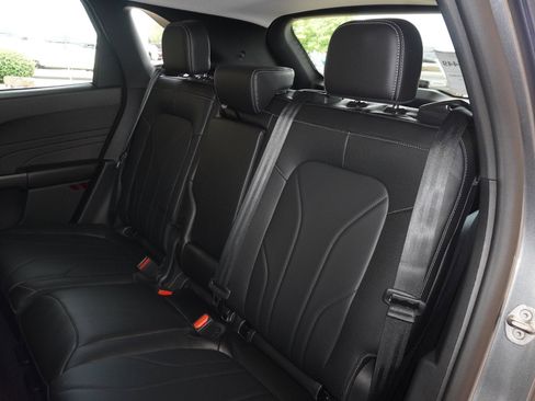 New 2025 Ford Escape SE w/ PHEV Premium Package image 38