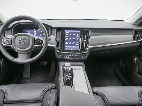 New 2026 Volvo V90 B6 Cross Country Ultra w/ Climate Package image 28