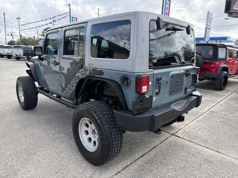 Used 2014 Jeep Wrangler Unlimited Sport image 5
