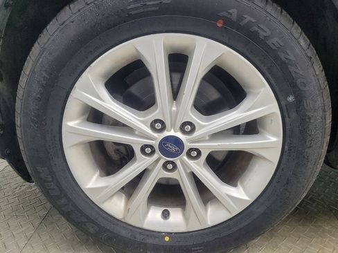 Used 2019 Ford Escape SE image 31