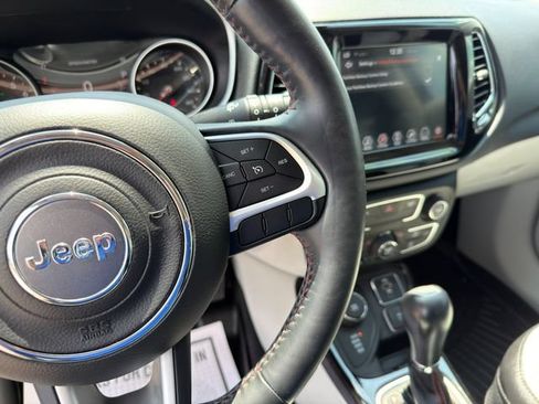 Used 2018 Jeep Compass Limited AWD/4WD image 35