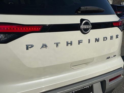 Certified 2024 Nissan Pathfinder SL w/ SL Premium Package image 35