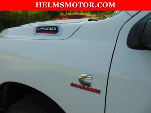 New 2025 RAM 2500 Laramie image 18