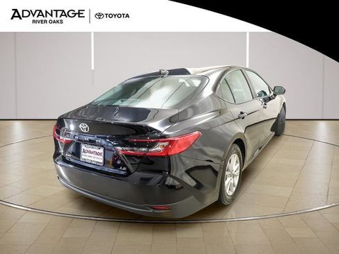 Certified 2025 Toyota Camry LE FWD image 7