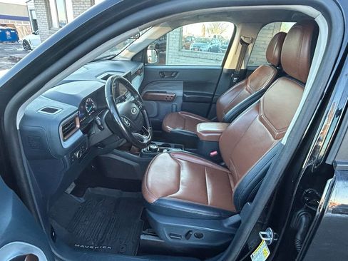 Used 2022 Ford Maverick Lariat image 6