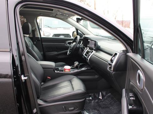 Used 2023 Kia Sorento SX image 13