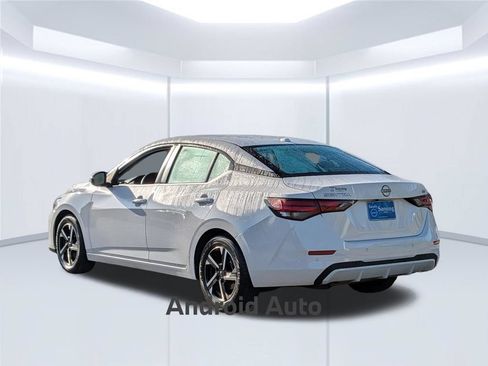 Used 2024 Nissan Sentra SV FWD image 3