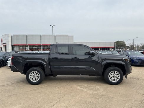 New 2026 Toyota Tacoma SR5 image 4