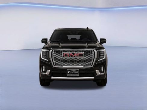Used 2023 GMC Yukon Denali AWD/4WD image 2