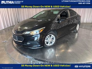 Used 2018 Chevrolet Cruze LT w/ Convenience Package FWD video 1