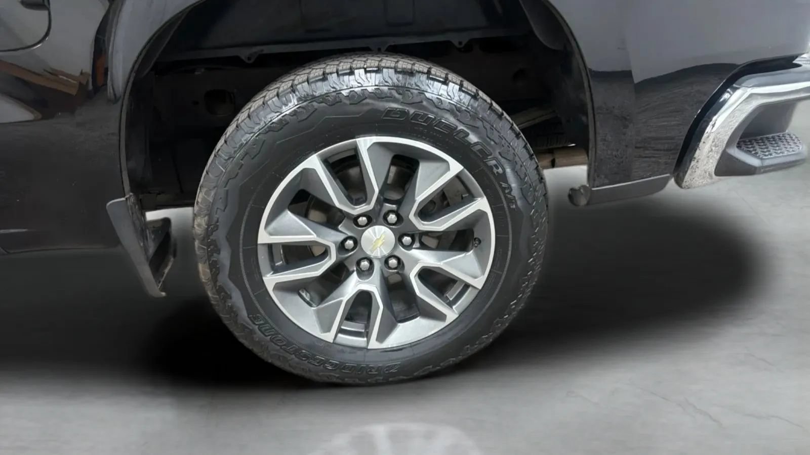 Used 2020 Chevrolet Silverado 1500 LT w/ Texas Edition AWD/4WD image 26