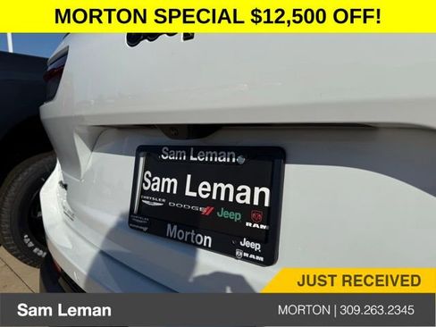 New 2025 Jeep Grand Cherokee L Limited w/ Black Appearance Package image 10