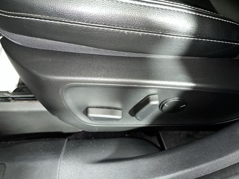 Used 2022 Ford Escape SEL AWD/4WD image 14