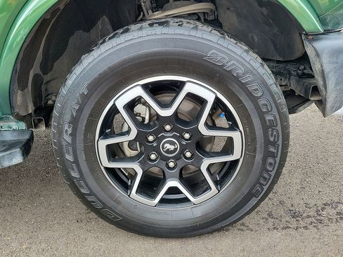 Used 2023 Ford Bronco Outer Banks image 5